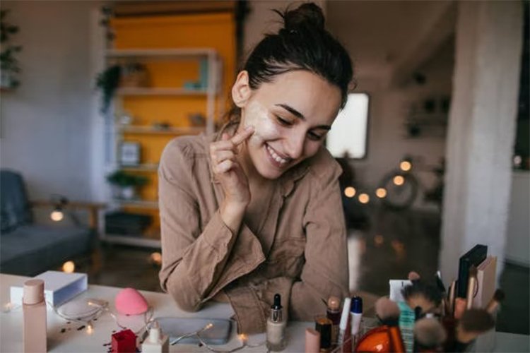 A beginner's guide to makeup. Essential starter products.