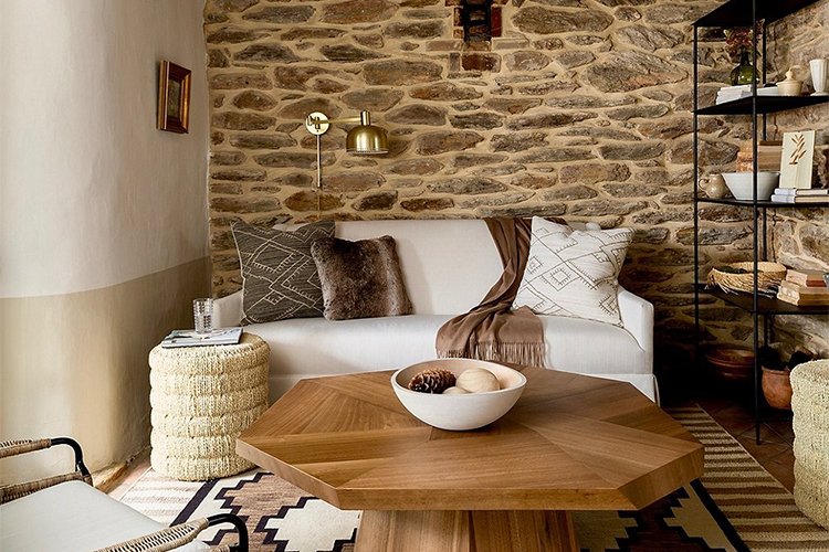How to decorate a small space.