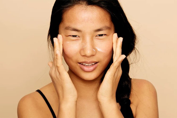 A roundup of cool new hair/skin/makeup products.