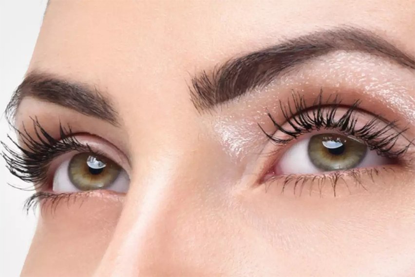 How to Grow your Eyelashes Naturally