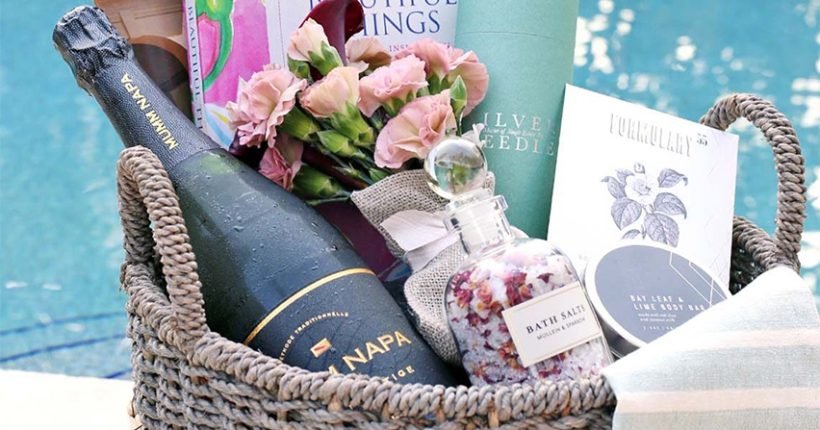 IDEAS OF HOUSE-WARMING GIFTS