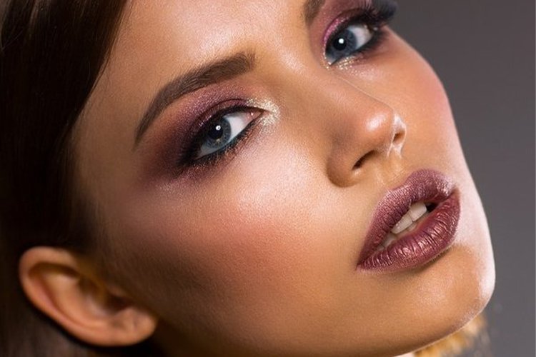 Makeup trends that you love and you hate.